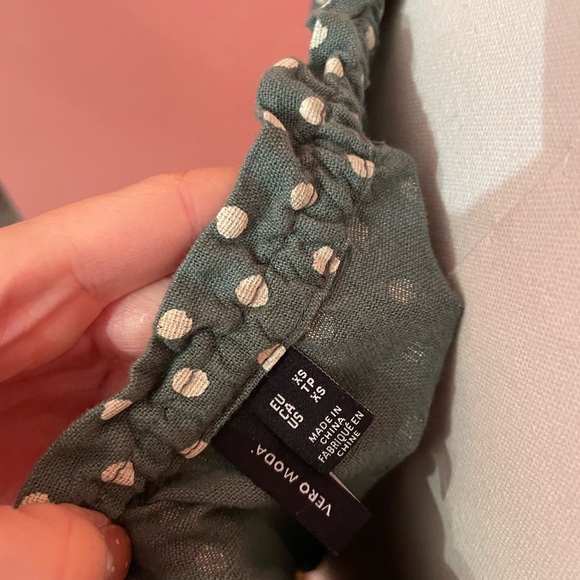 BOGO Vera Moda Polka Dot Women's Top - Picture 4 of 4